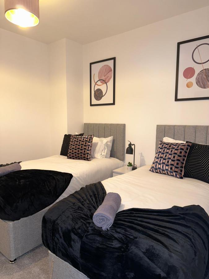 פטרבורו Sleek & Stylish Apartment By Dh Aparthotels מראה חיצוני תמונה