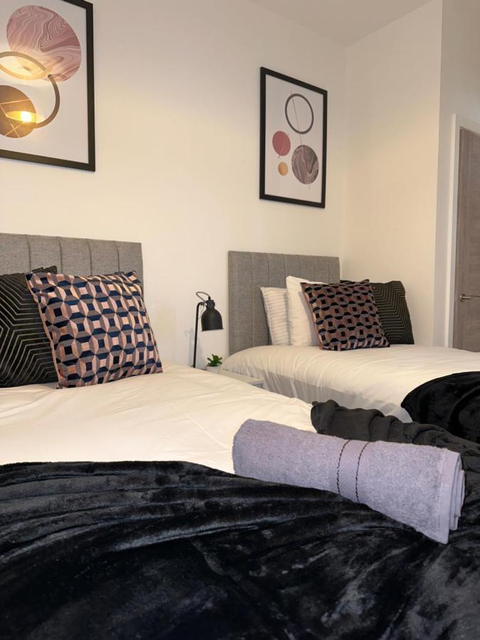 פטרבורו Sleek & Stylish Apartment By Dh Aparthotels מראה חיצוני תמונה